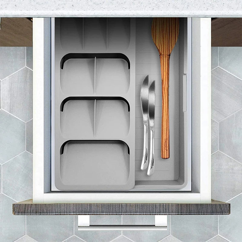 Kitchen cutlery organizer